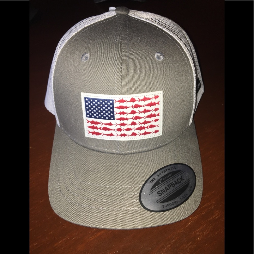 NWT Columbia youth small hat ball cap white/gray